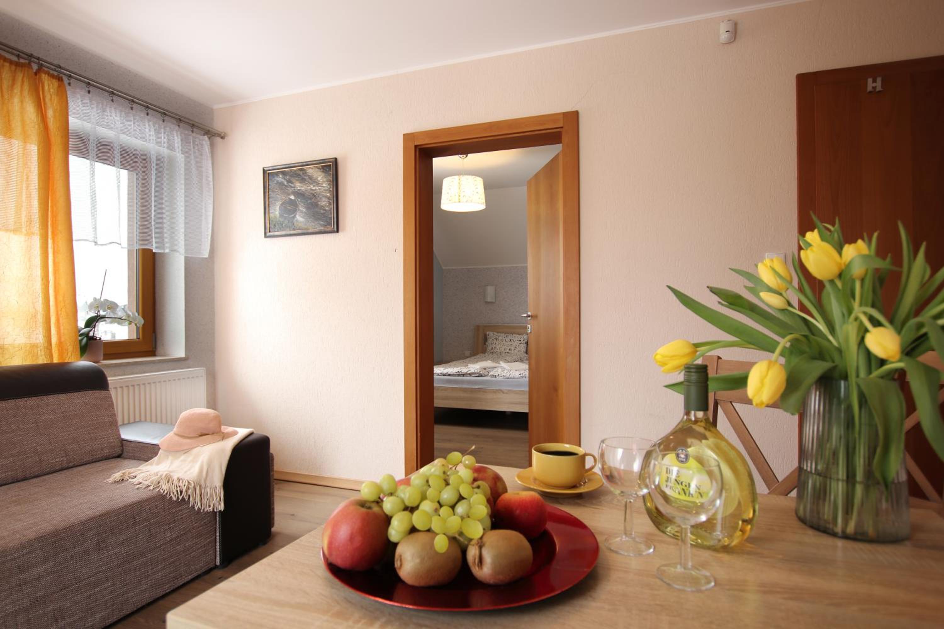 One-Bedroom House photo 2