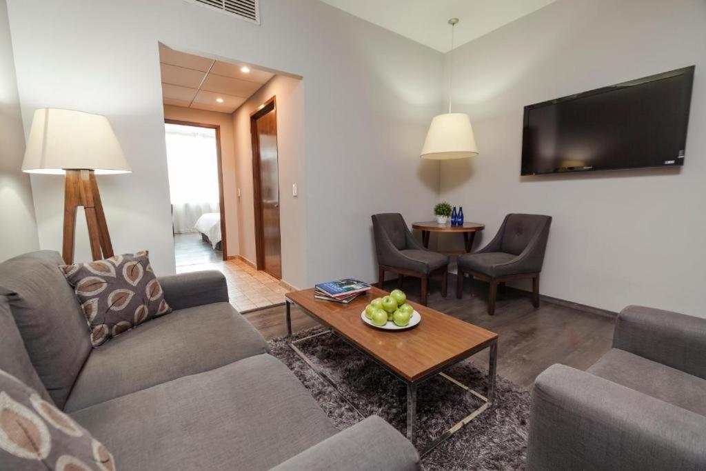 Superior Suite - Photo 7