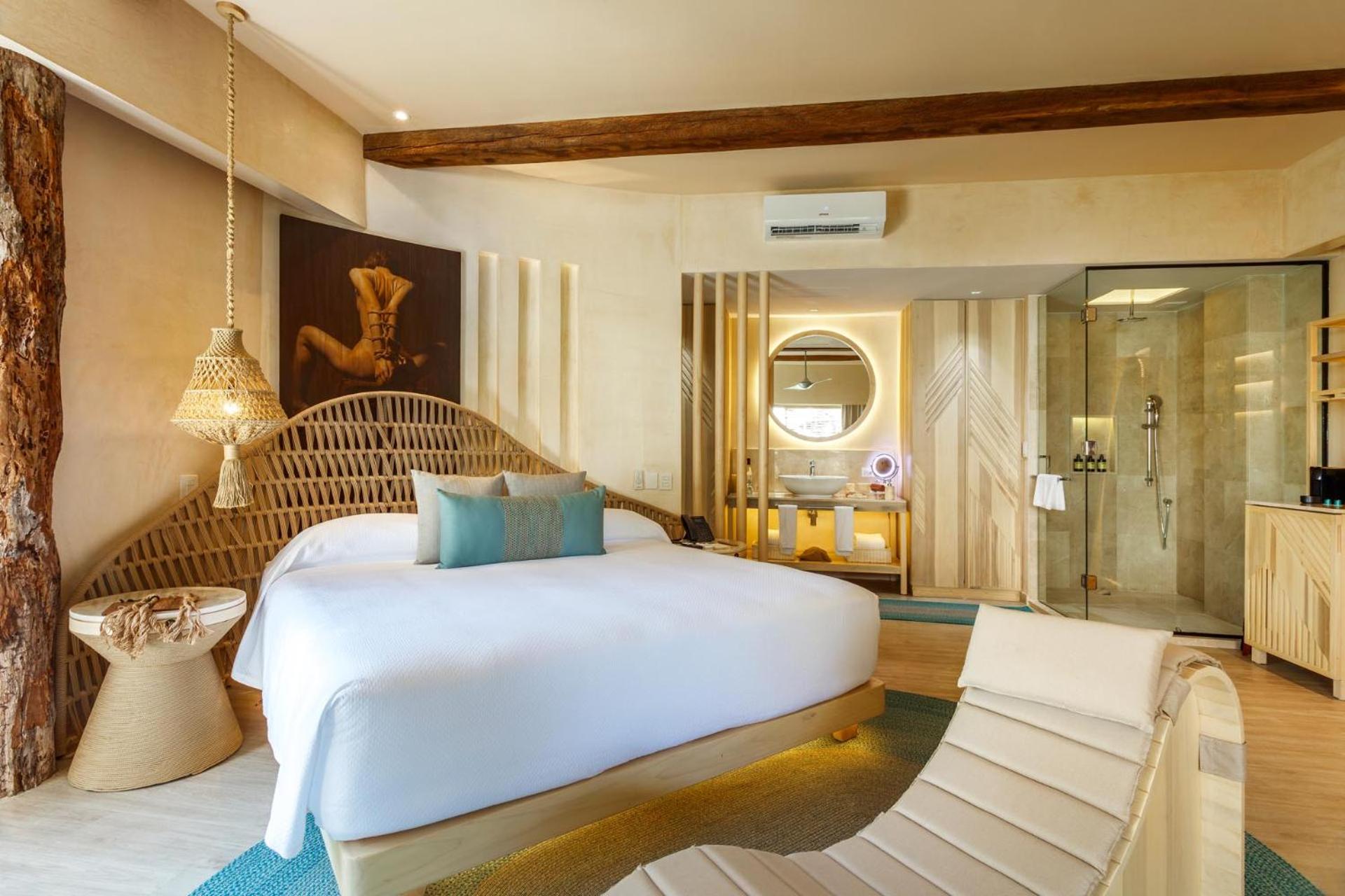 Junior Suite with Garden View - Photo 13