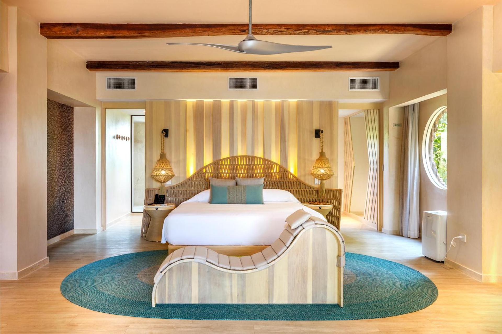 Deluxe Suite - Photo 6