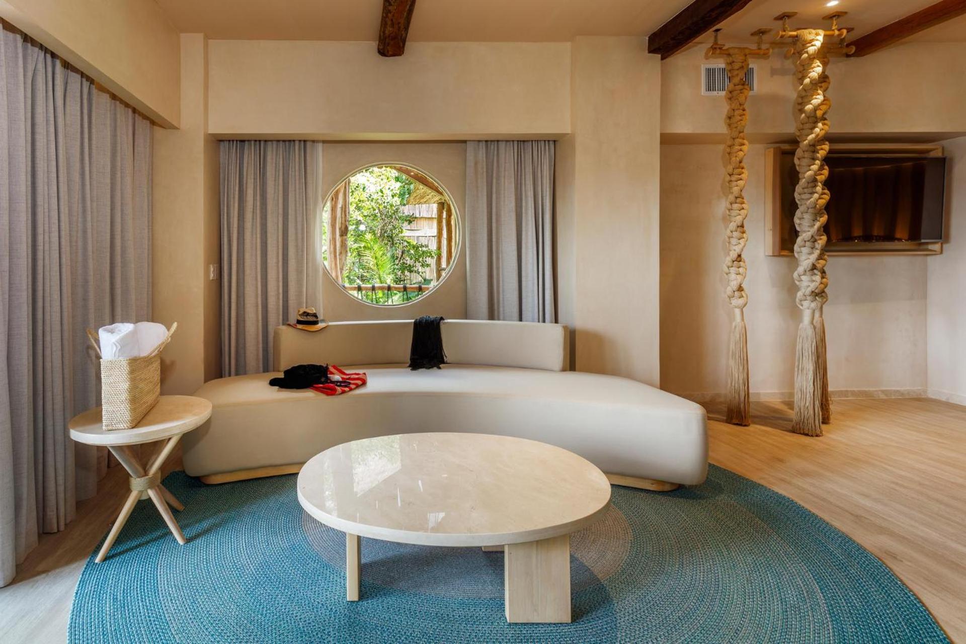 Deluxe Suite - Photo 4