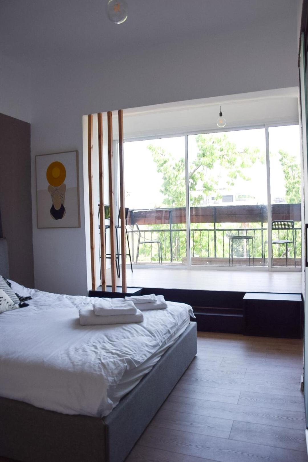 Suite with Balcony - Photo 9