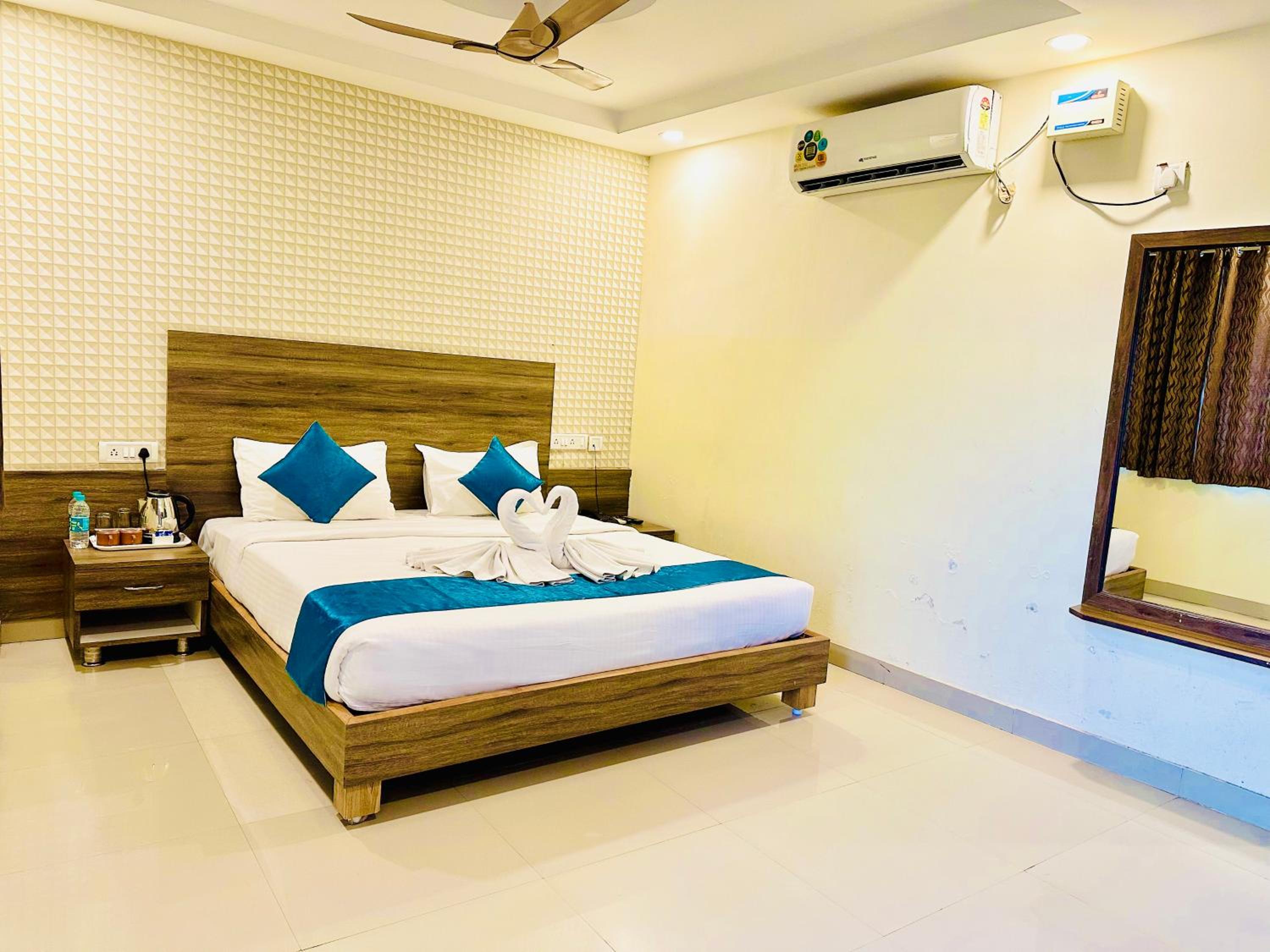 Superior Double or Twin Room - Photo 2