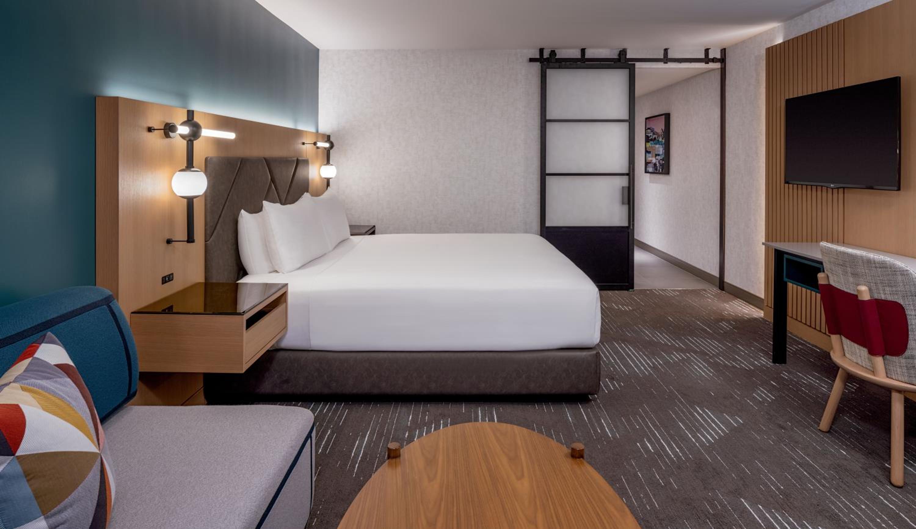 King Room with Bay View - Photo 3