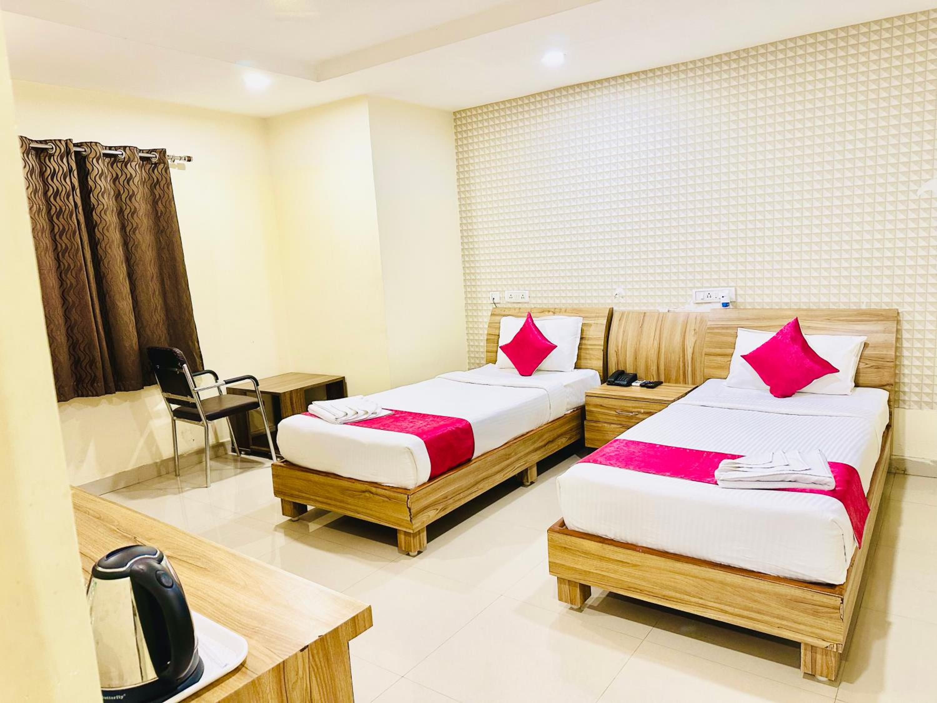 Superior Double or Twin Room - Photo 1