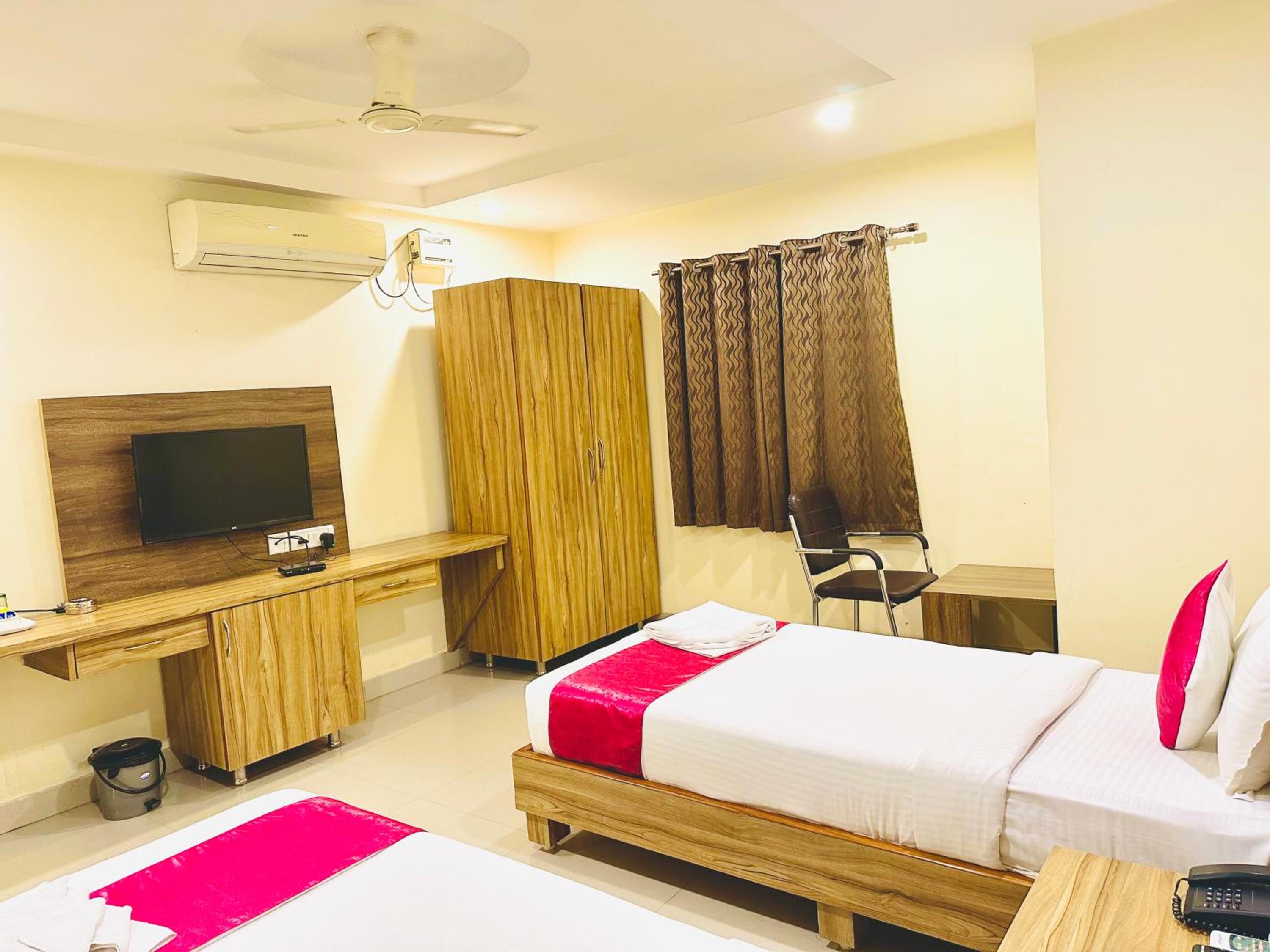 Superior Double or Twin Room - Photo 6