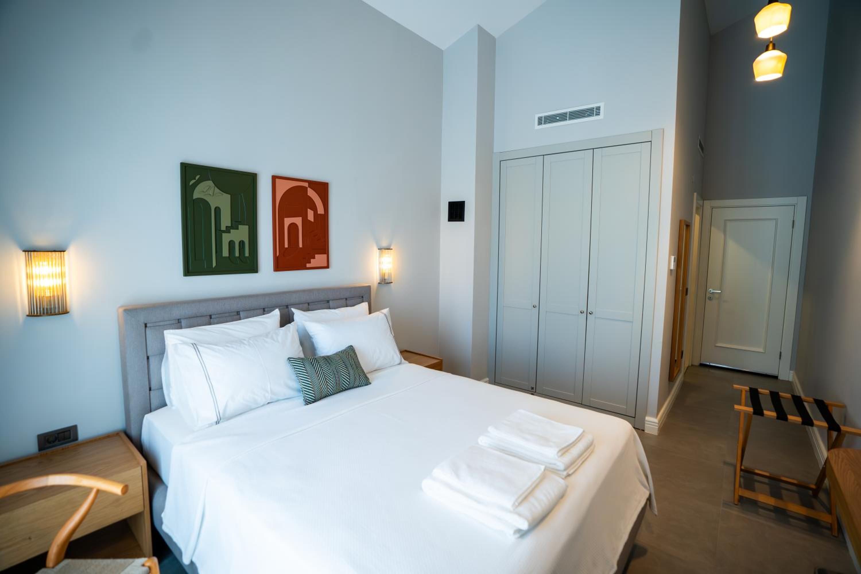 Deluxe Queen Room photo 2