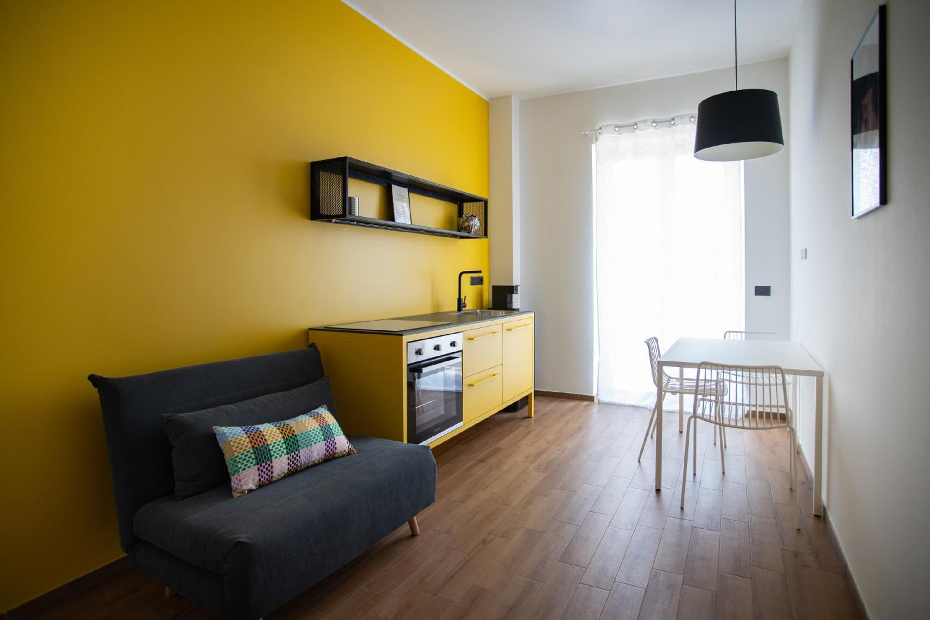 One-Bedroom Apartment photo 2