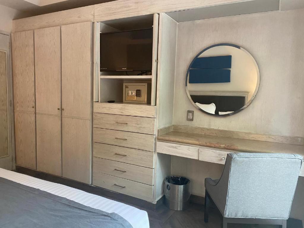 Standard Suite - Photo 10