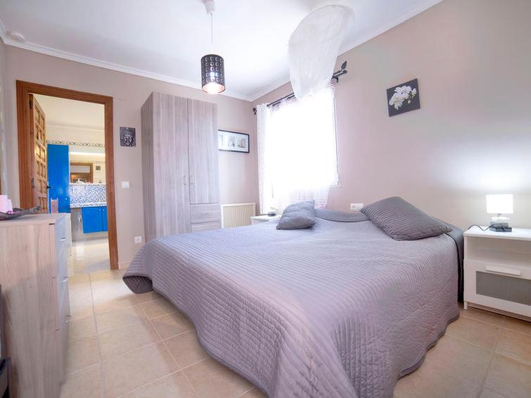 Villa de Tres Habitaciones