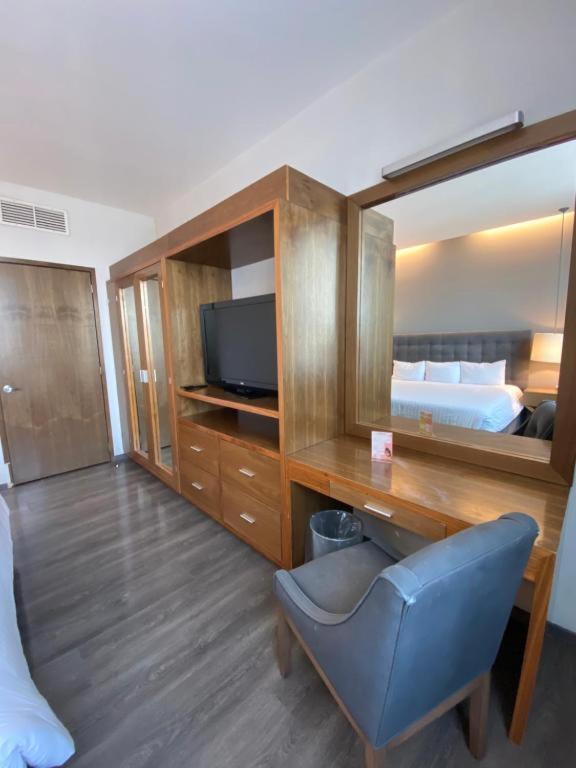 Standard Suite - Photo 19