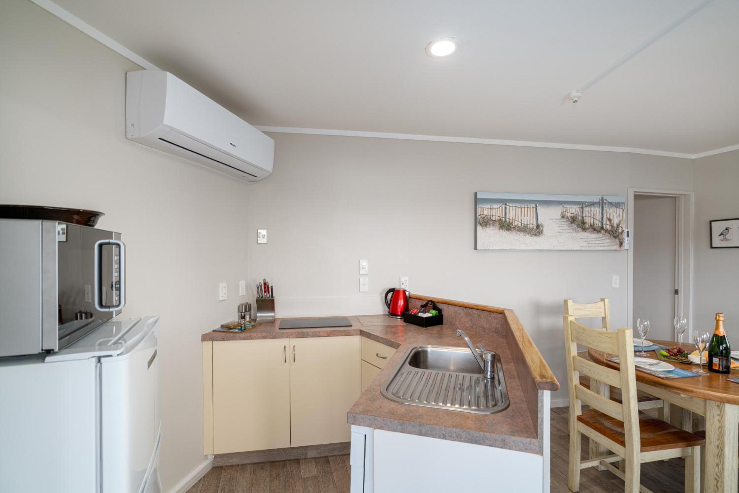 Two-Bedroom Penthouse Apartment with Sea view photo 3