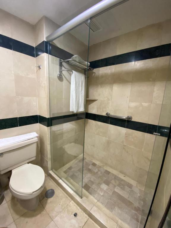 Standard Suite - Photo 7