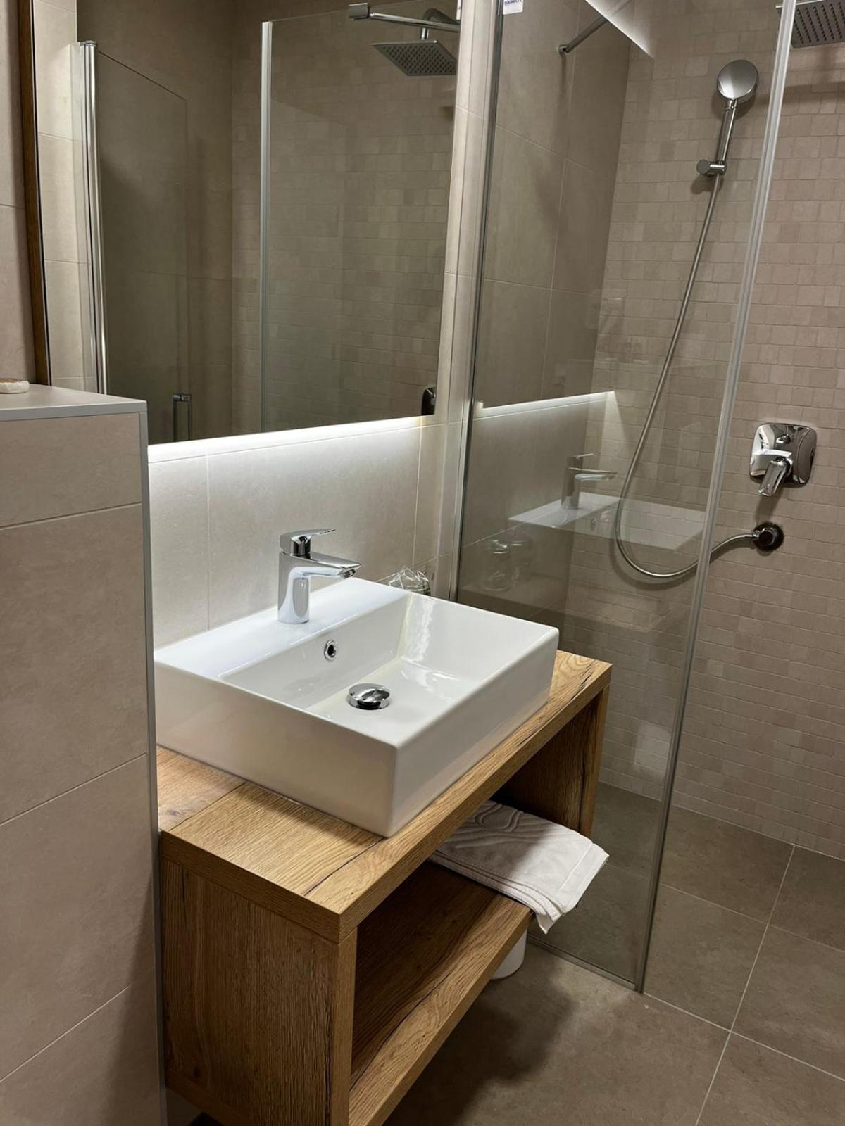 Triple Room - Photo 3