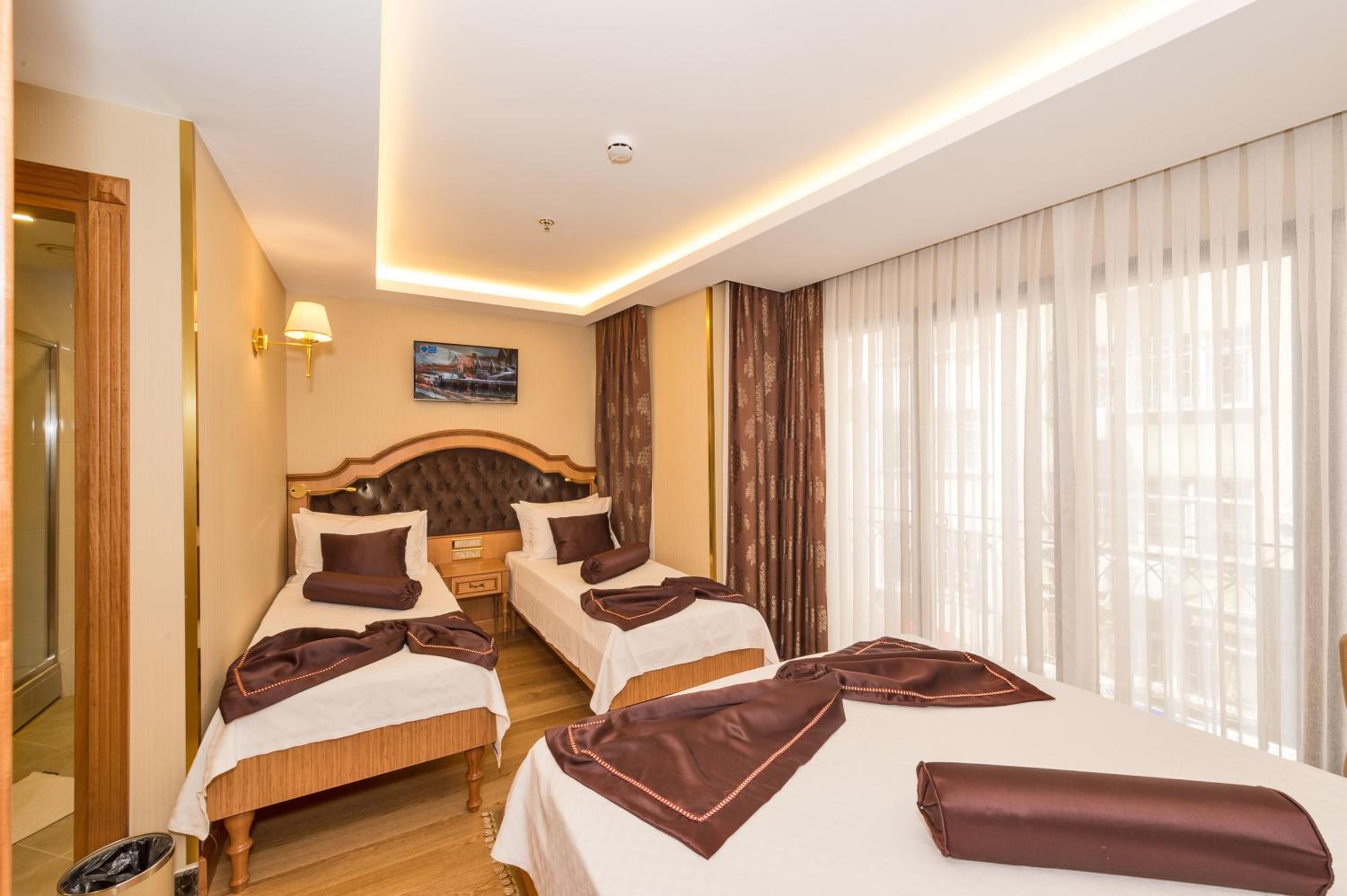 Standard Quadruple Room photo 3