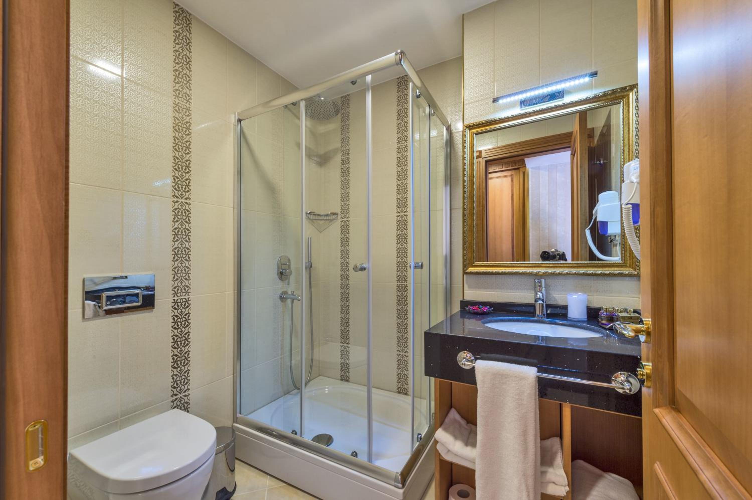 Two Connecting Double Rooms photo 3