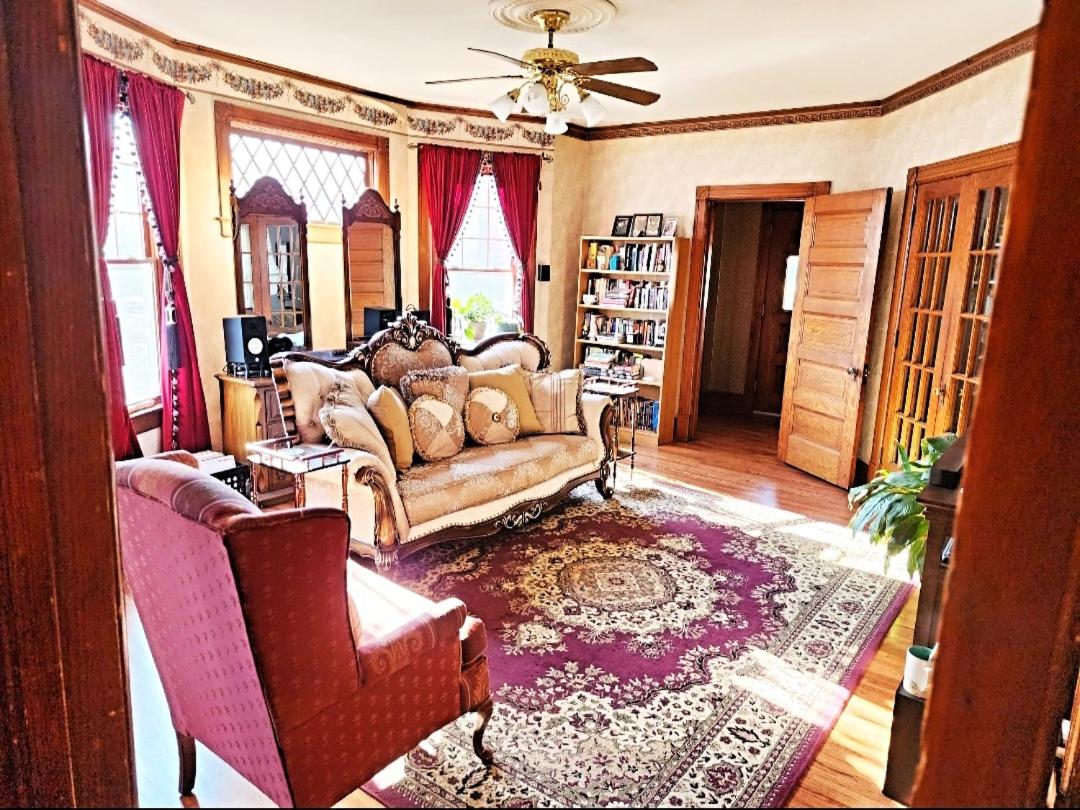 Four-Bedroom House photo 1