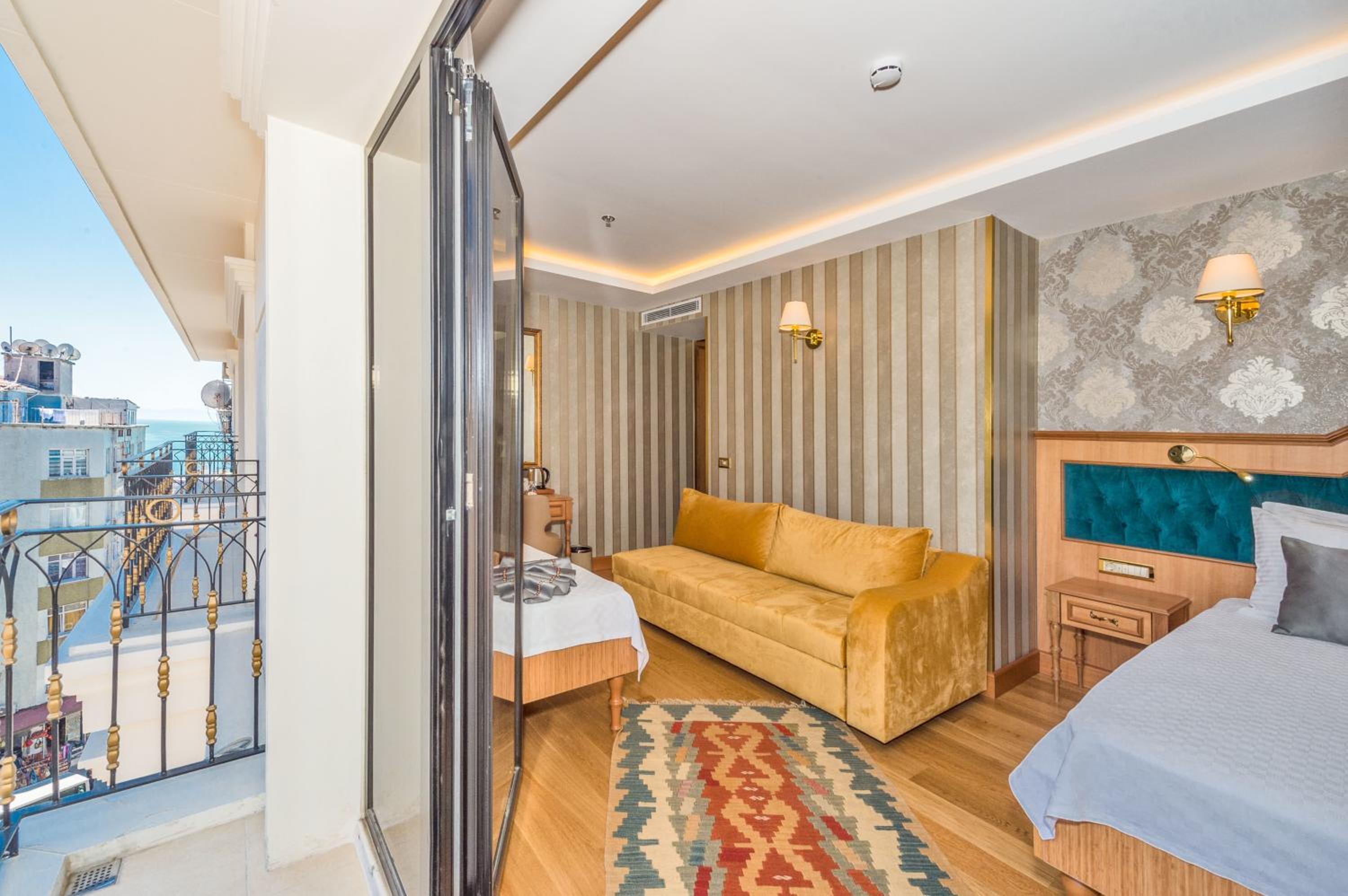 Standard Quadruple Room photo 2