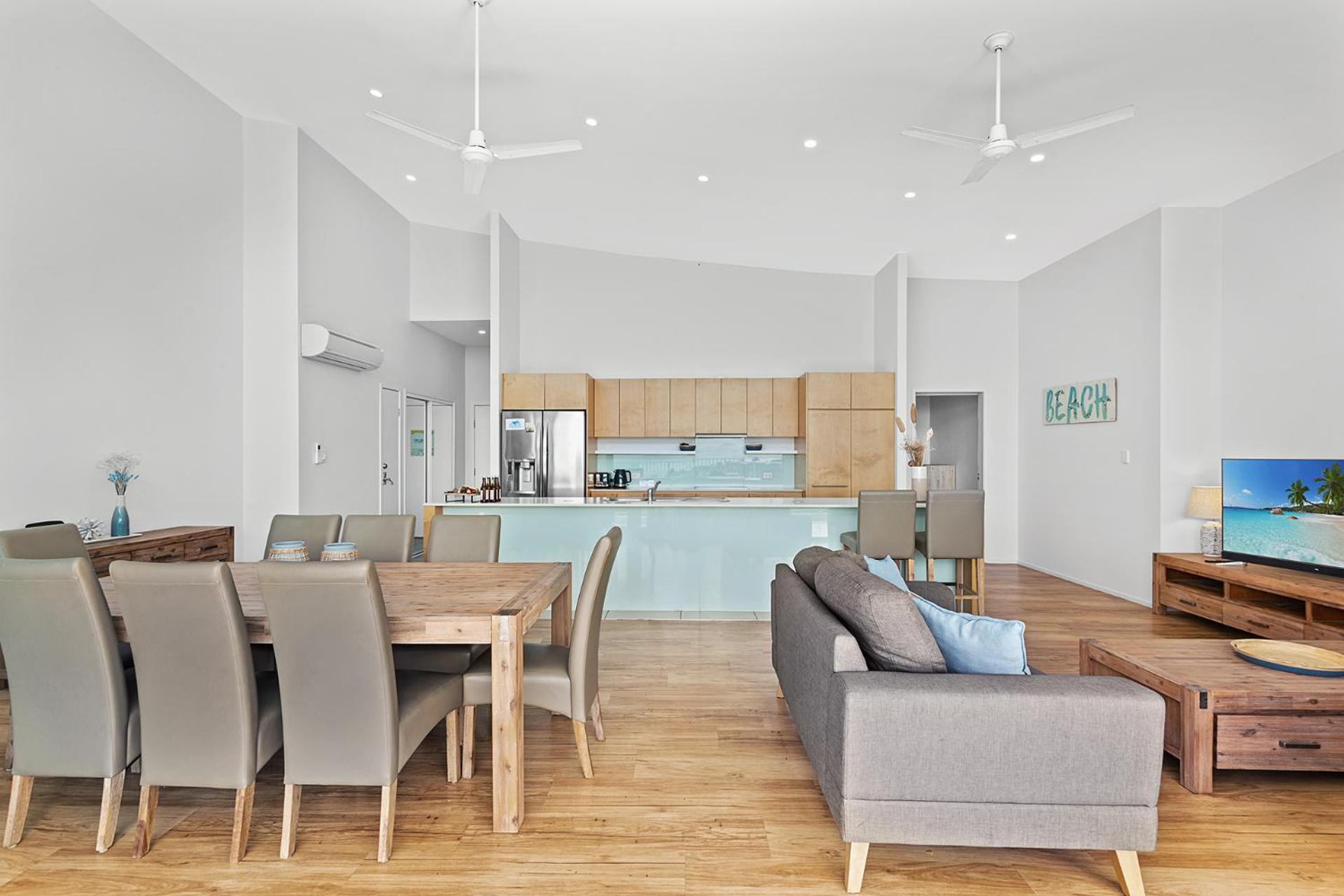 Apartment photo 1