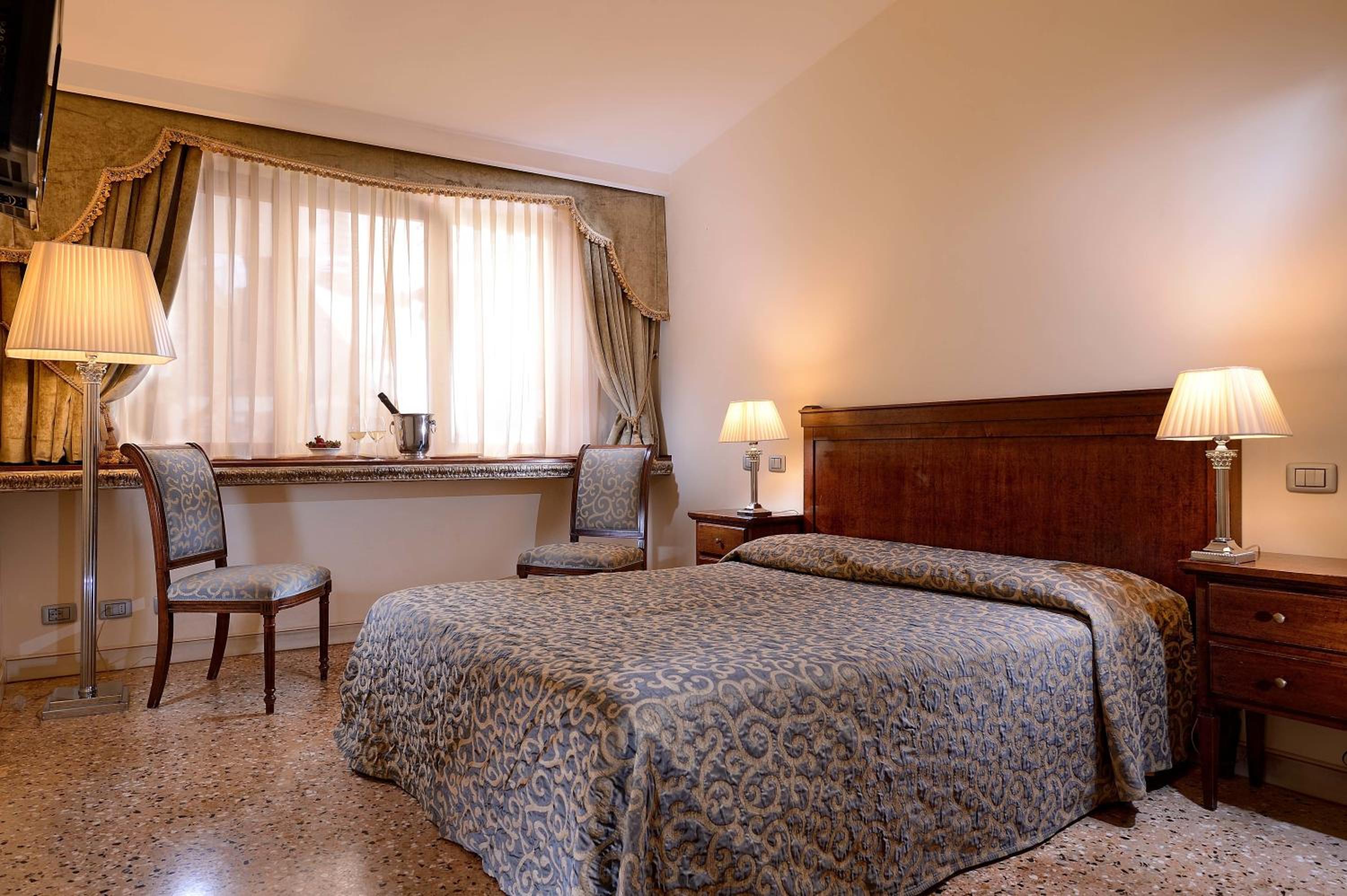 Classic Double Room