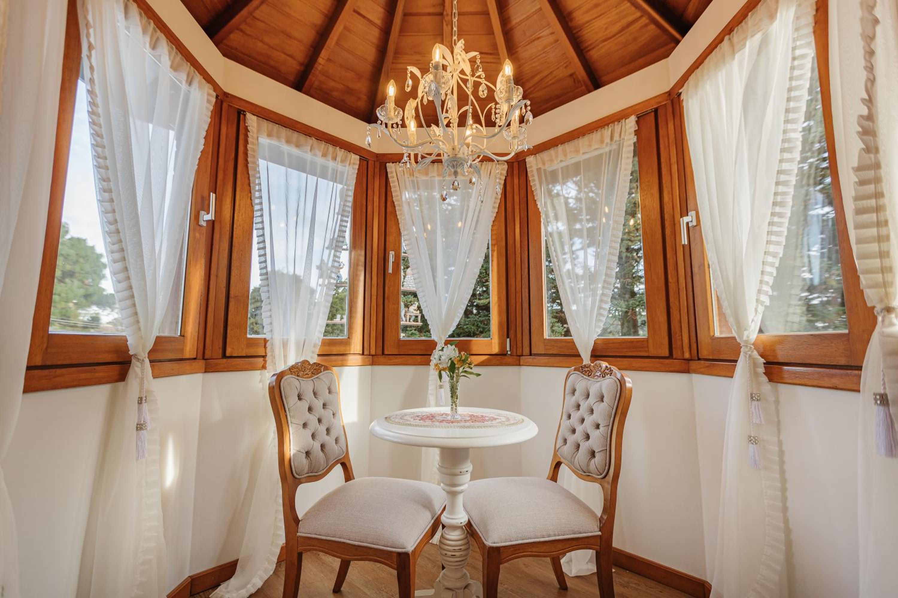 Superior King Suite