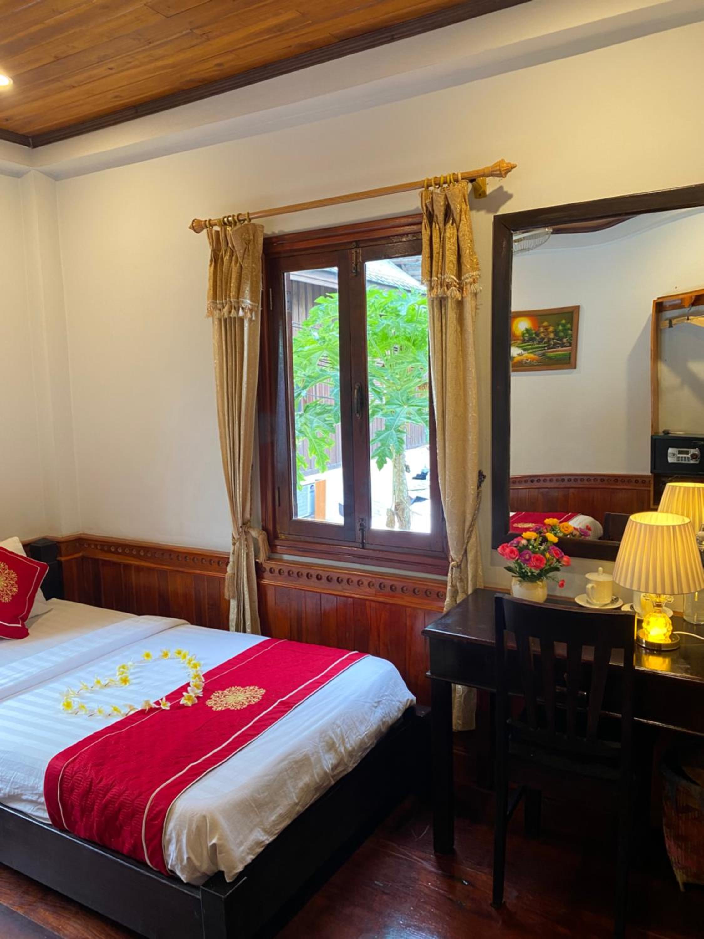 Deluxe Twin Room - Photo 17