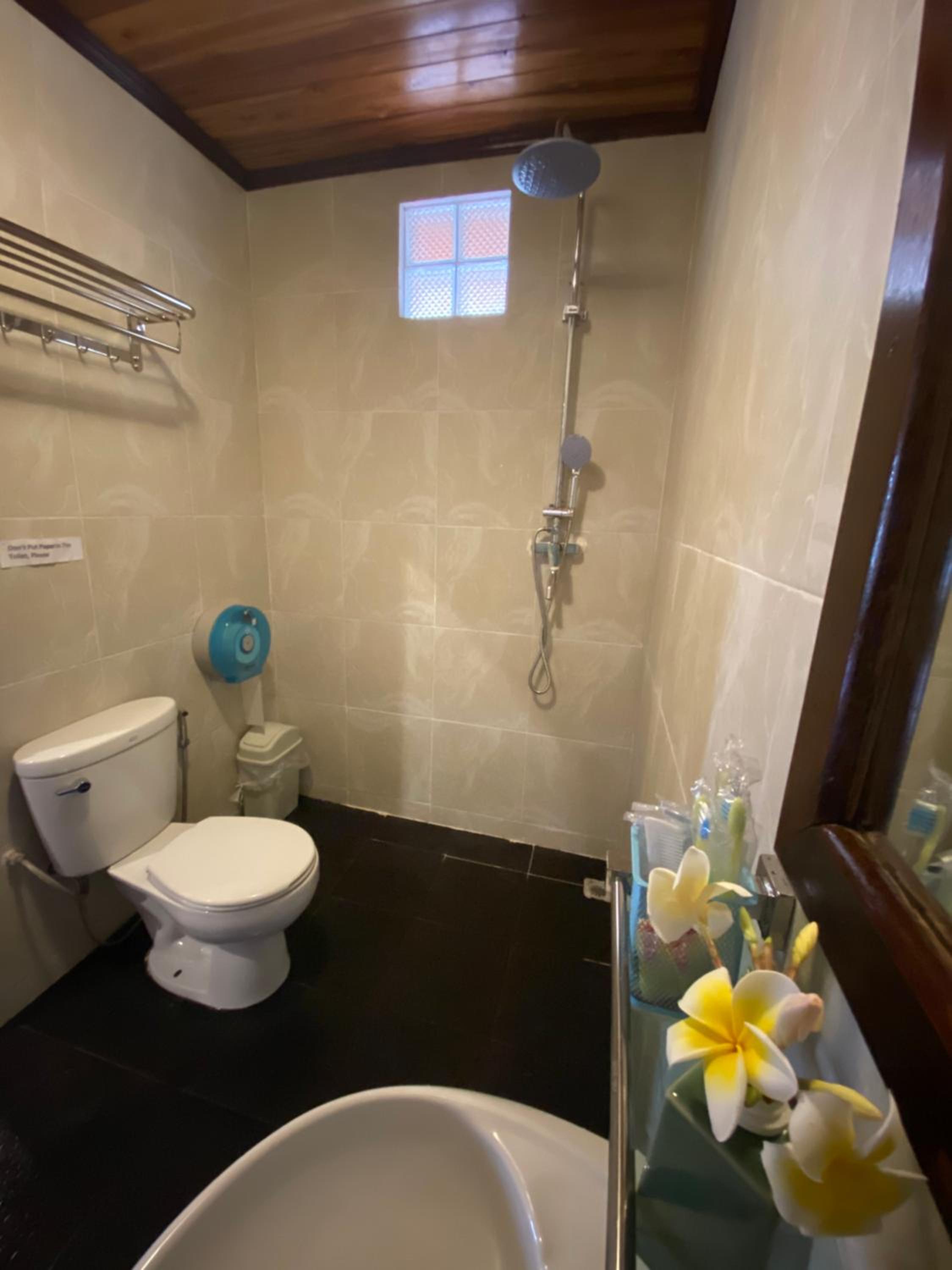 Deluxe Double Room - Photo 9