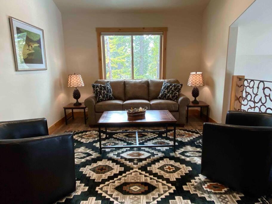 Four-Bedroom House photo 2