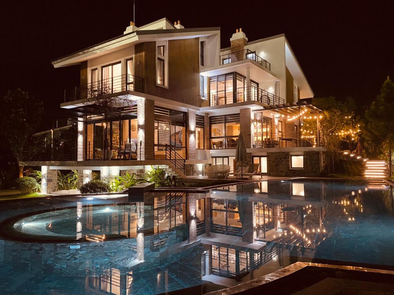 Villa photo 1