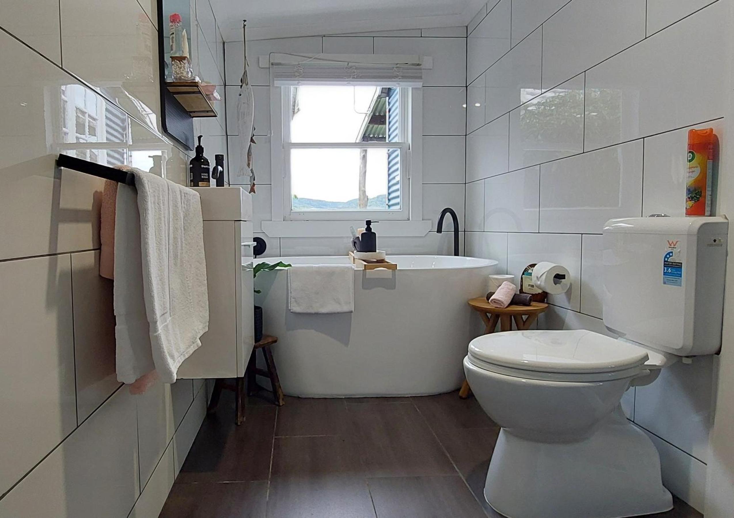 Deluxe Double or Twin Room with Sea View photo 3