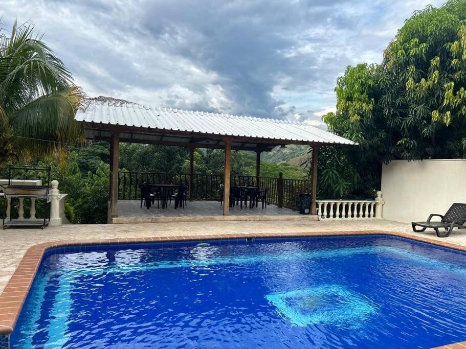Villa photo 2