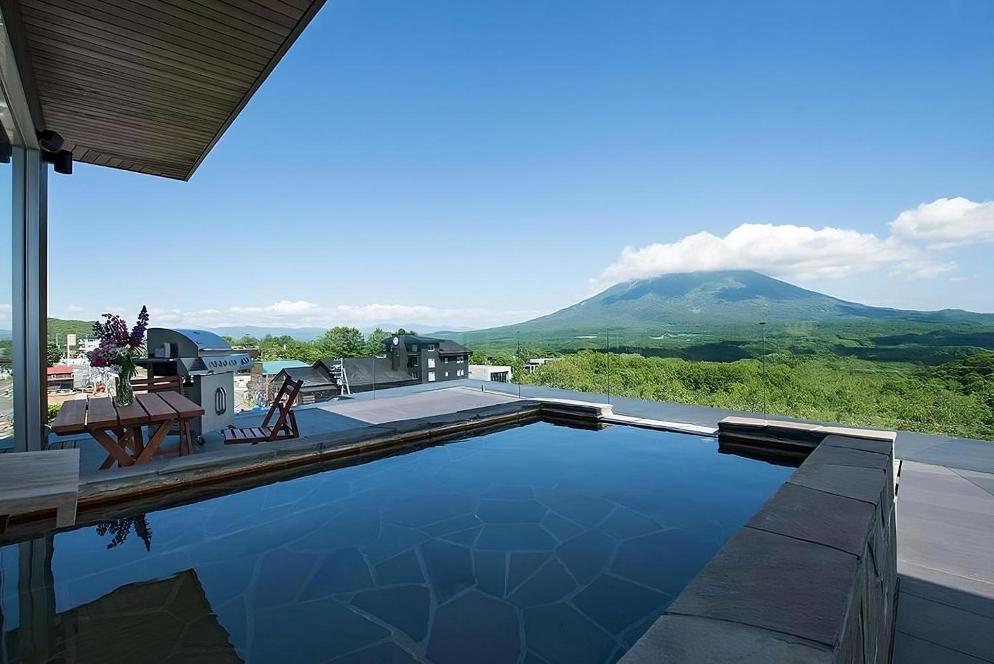 3 Bedroom Yotei Panorama Penthouse Suite photo 3