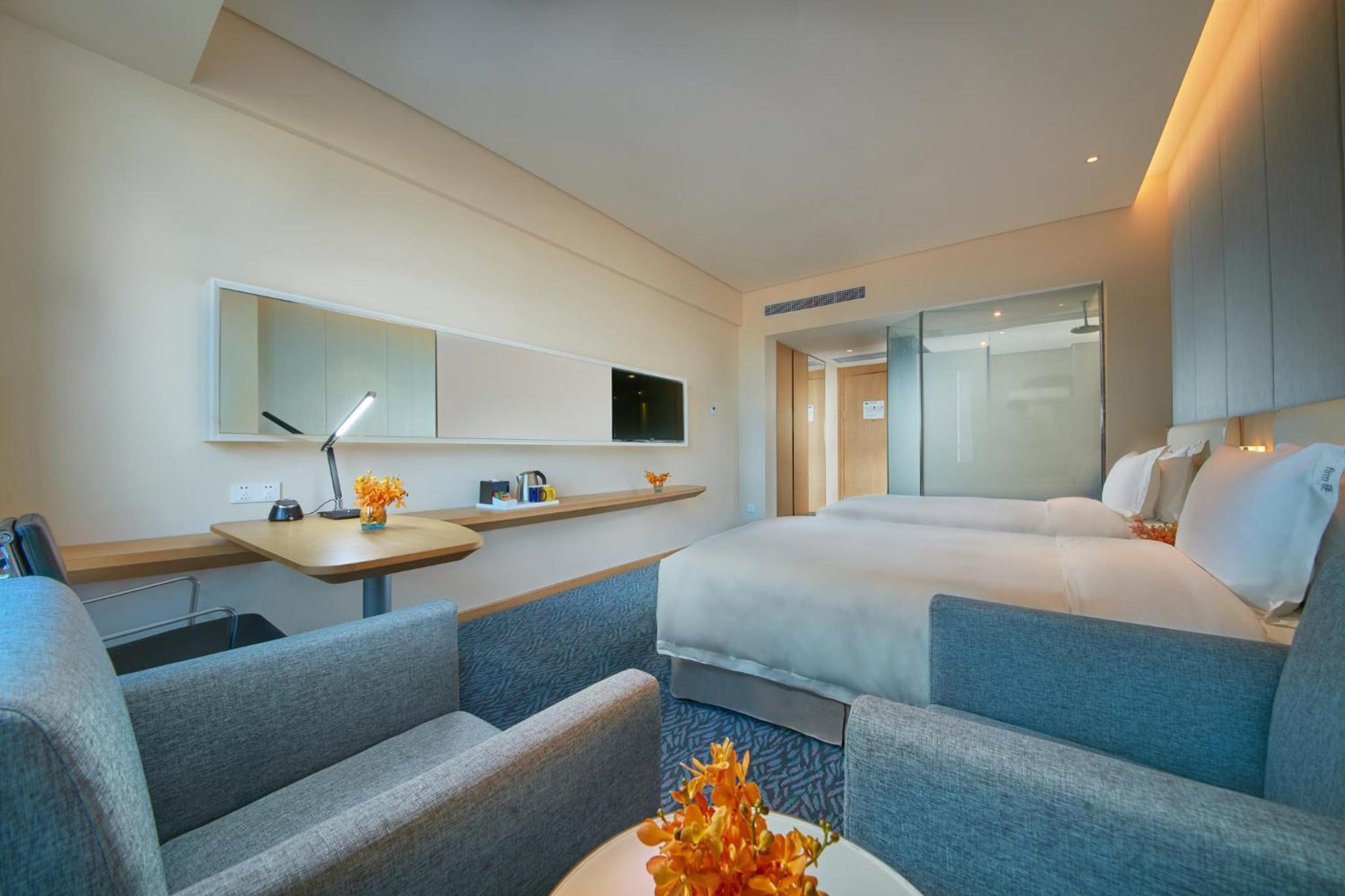 Standard Room with Three Single Beds - Smoking photo 2
