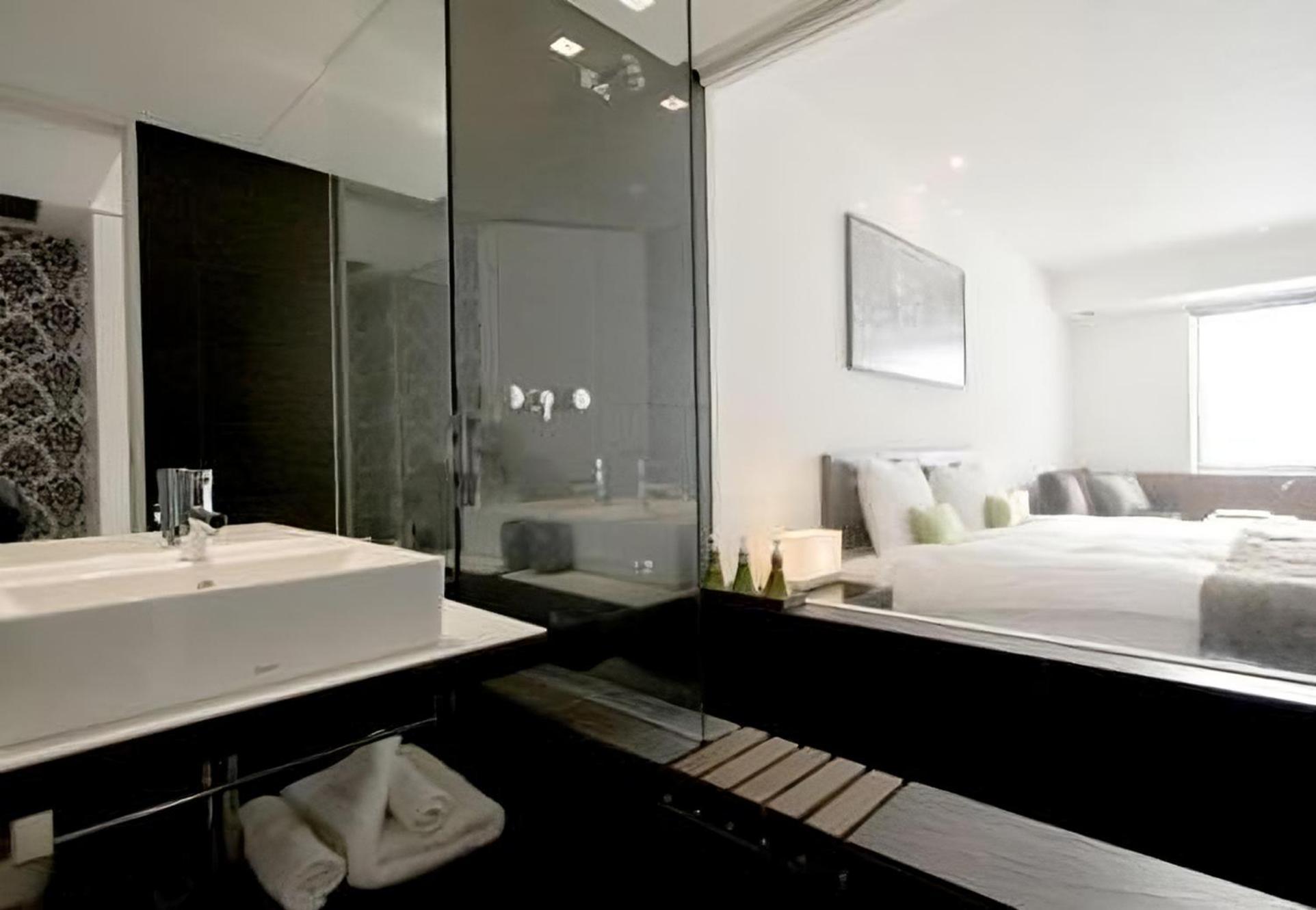 Superior Hotel Room photo 3