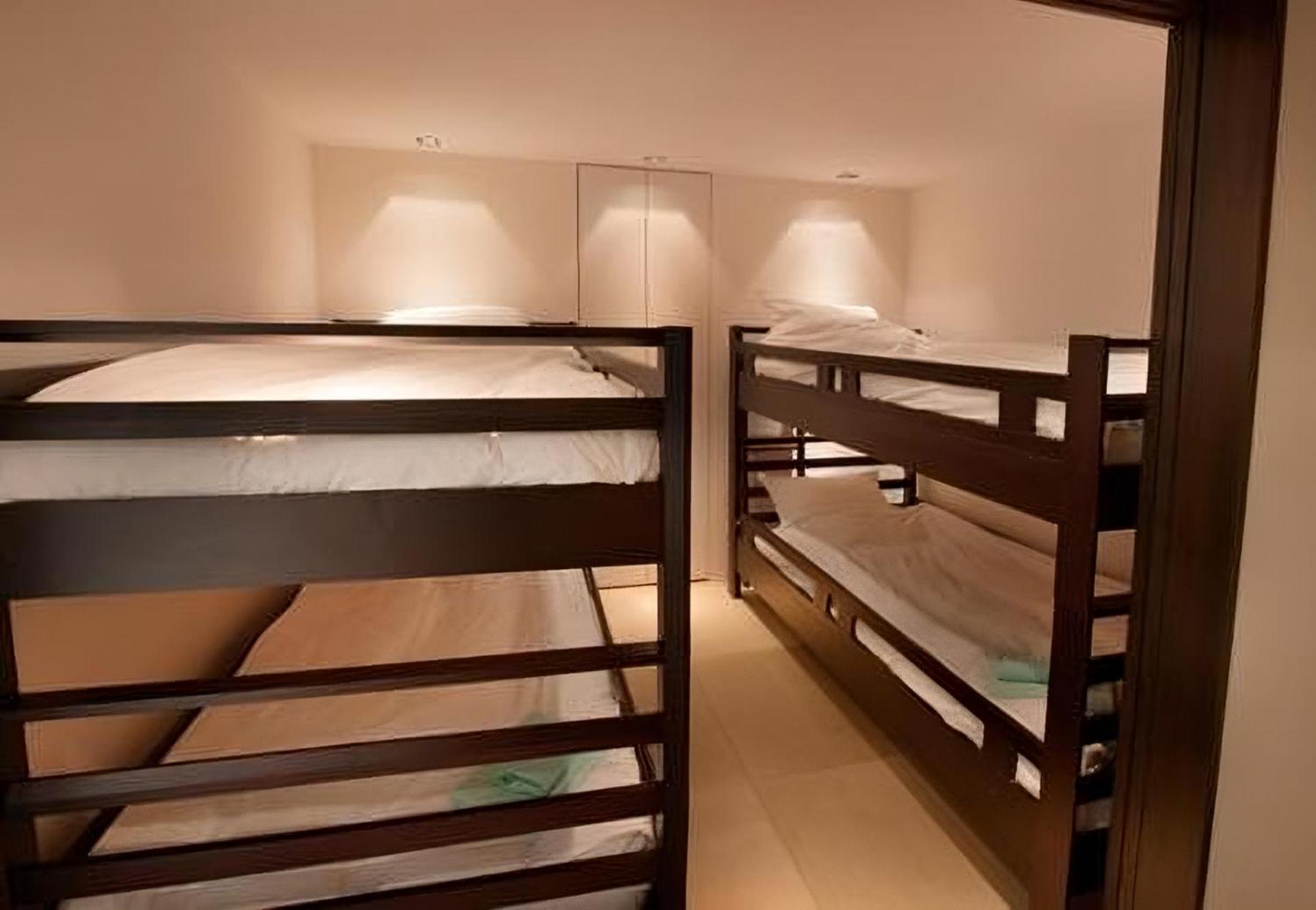 1 Bedroom Suite with Bunk Room photo 2
