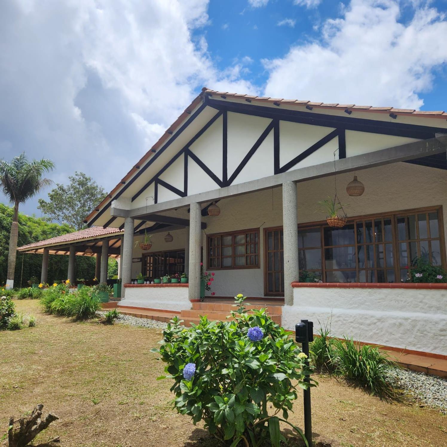 Villa photo 1