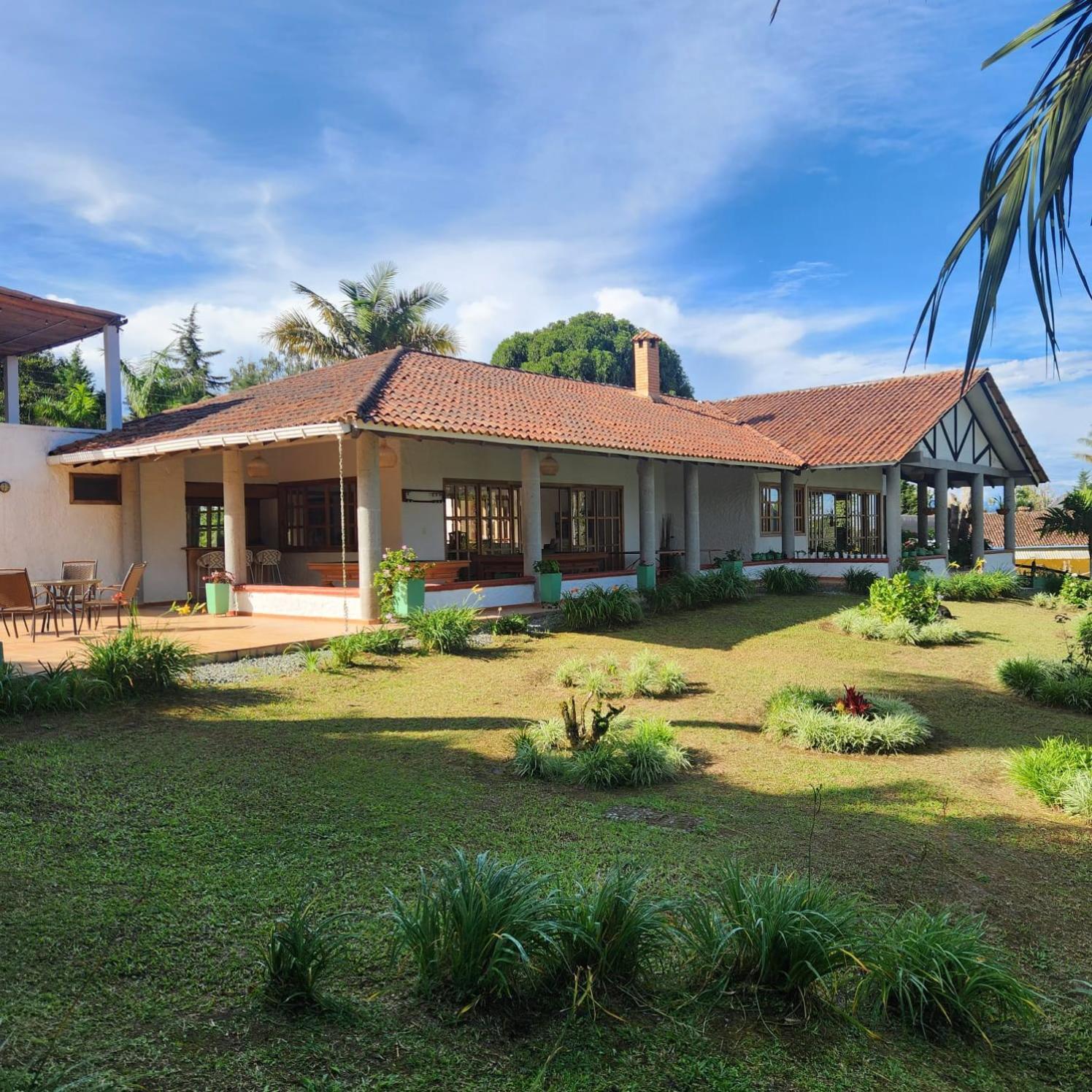 Villa photo 2