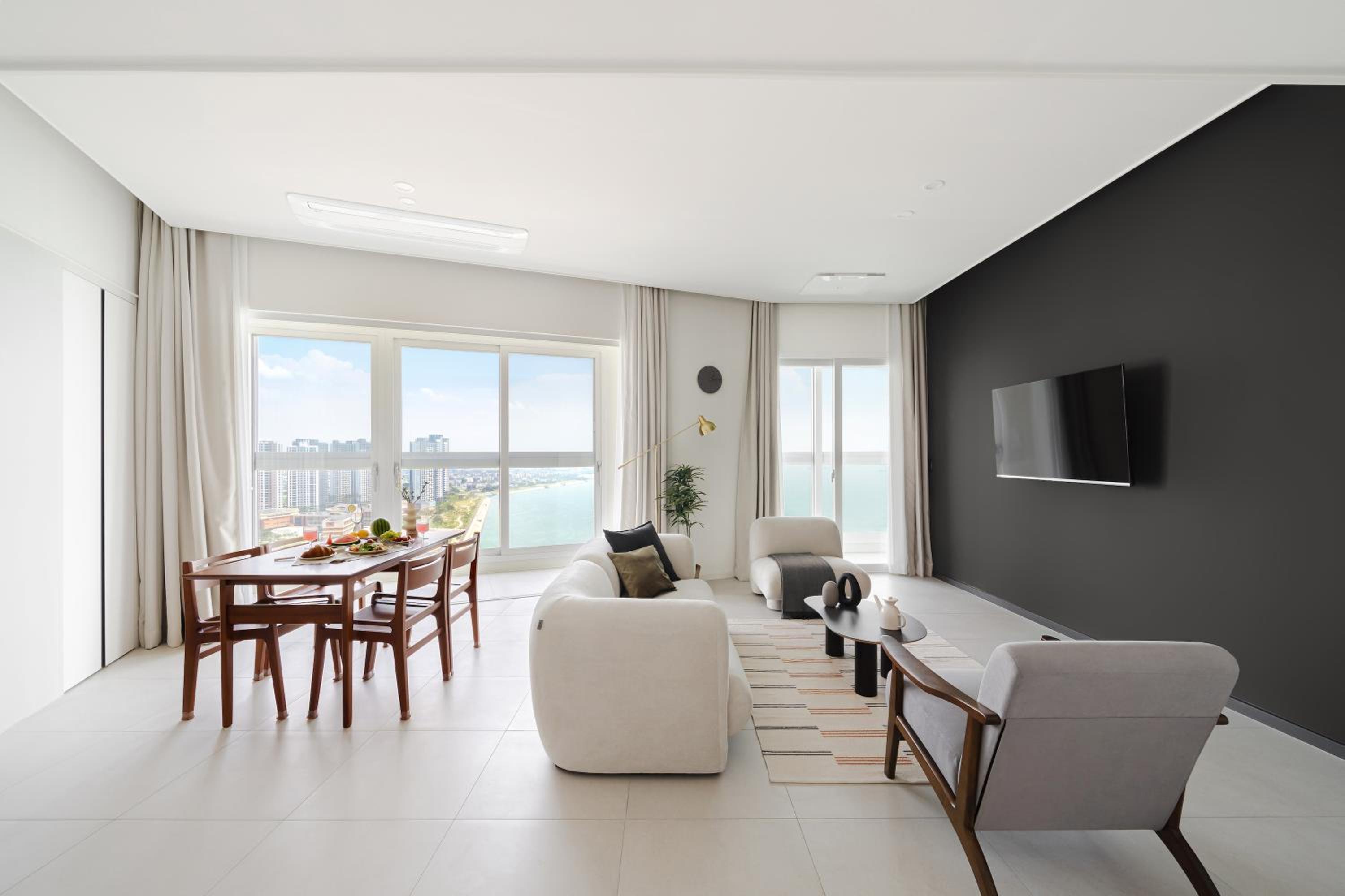 Family 2 Rooms Ocean - Photo 1