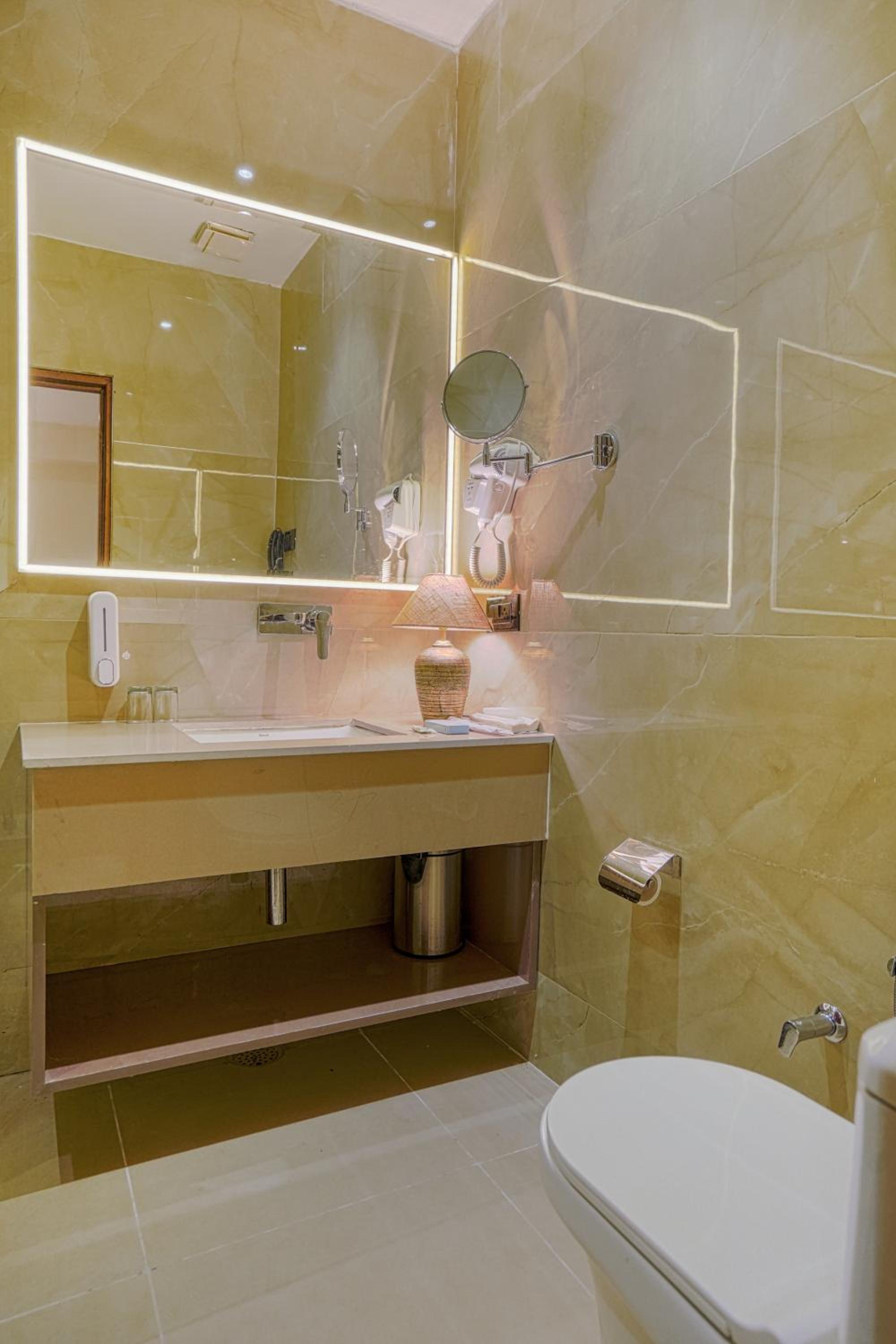 Deluxe Twin Room - Photo 5