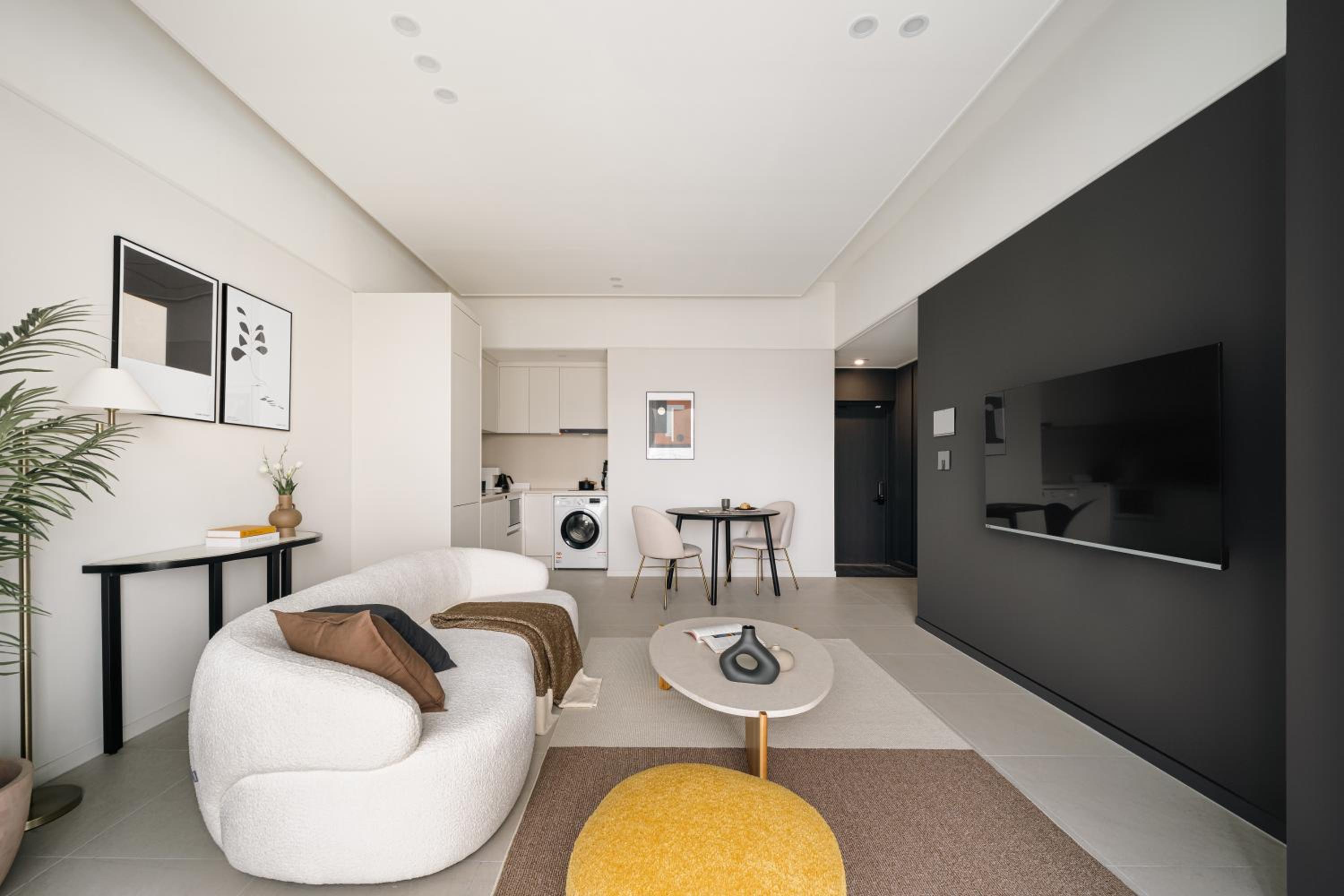 Premier Suite Family - Photo 2