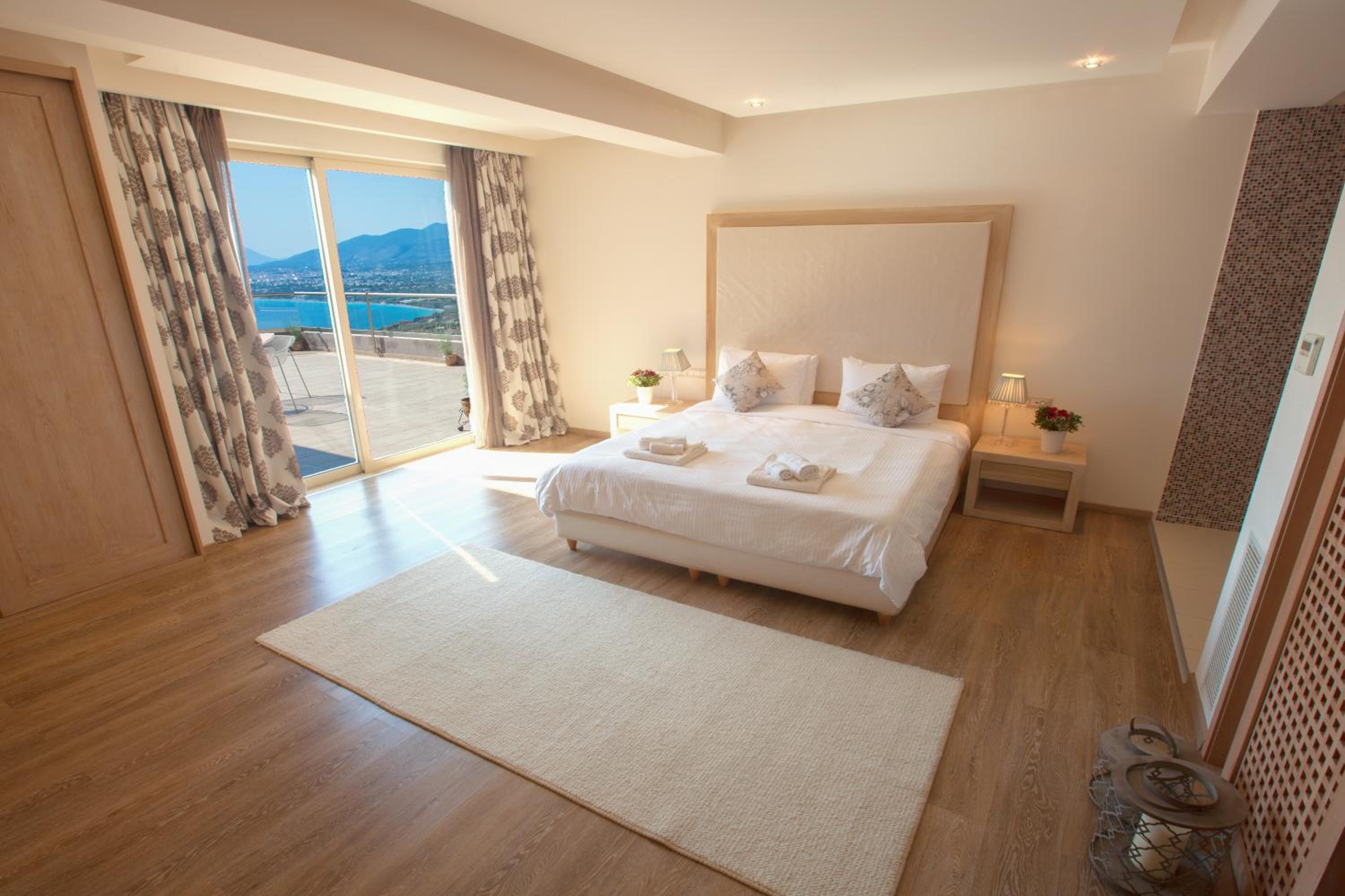 Executive Suite with Panoramic Sea View