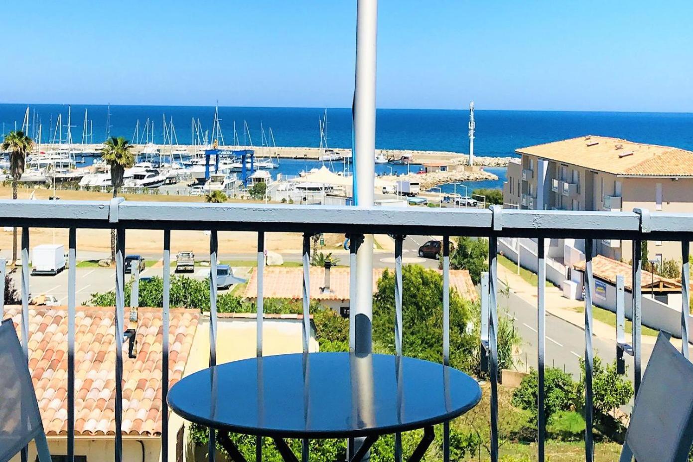 Double Room with Sea View - Photo 5