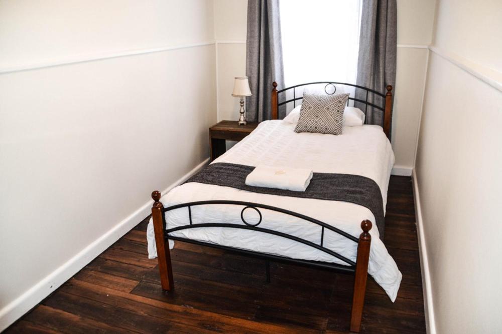 Budget Single Room