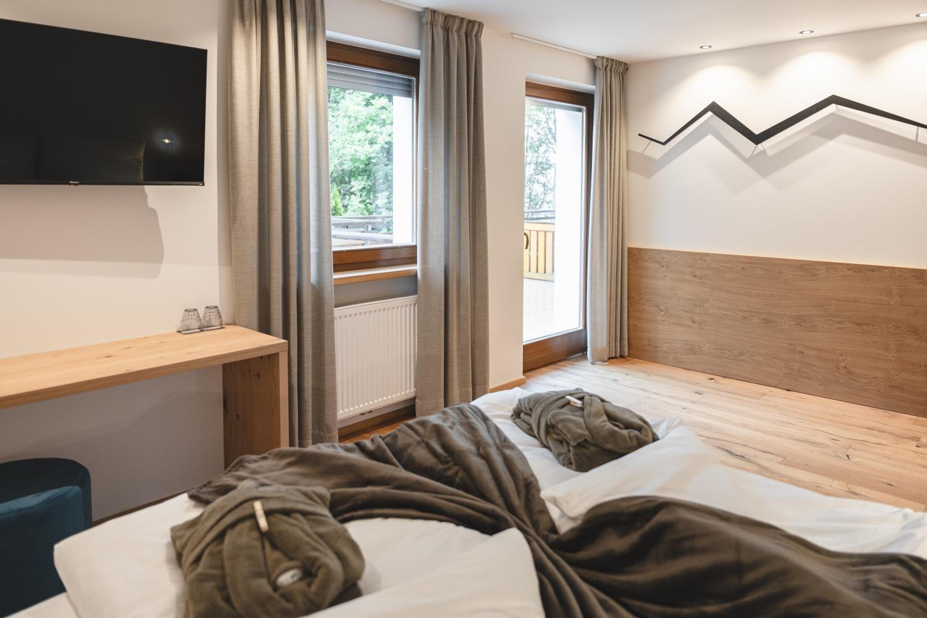 Family Room - Photo 1