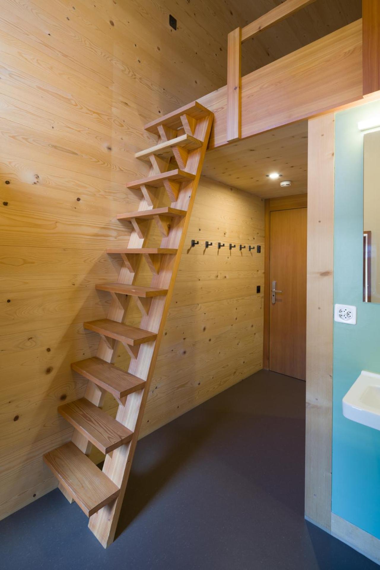 Double Room with Private Bathroom - Photo 3