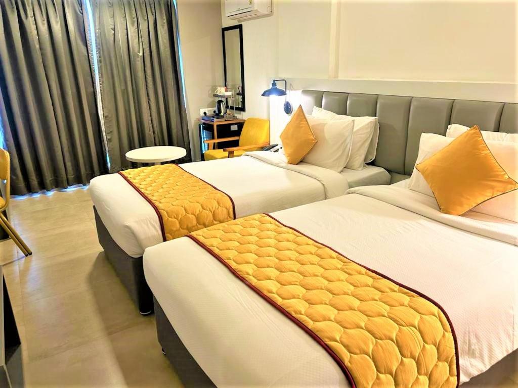 Standard Twin Room - Photo 2