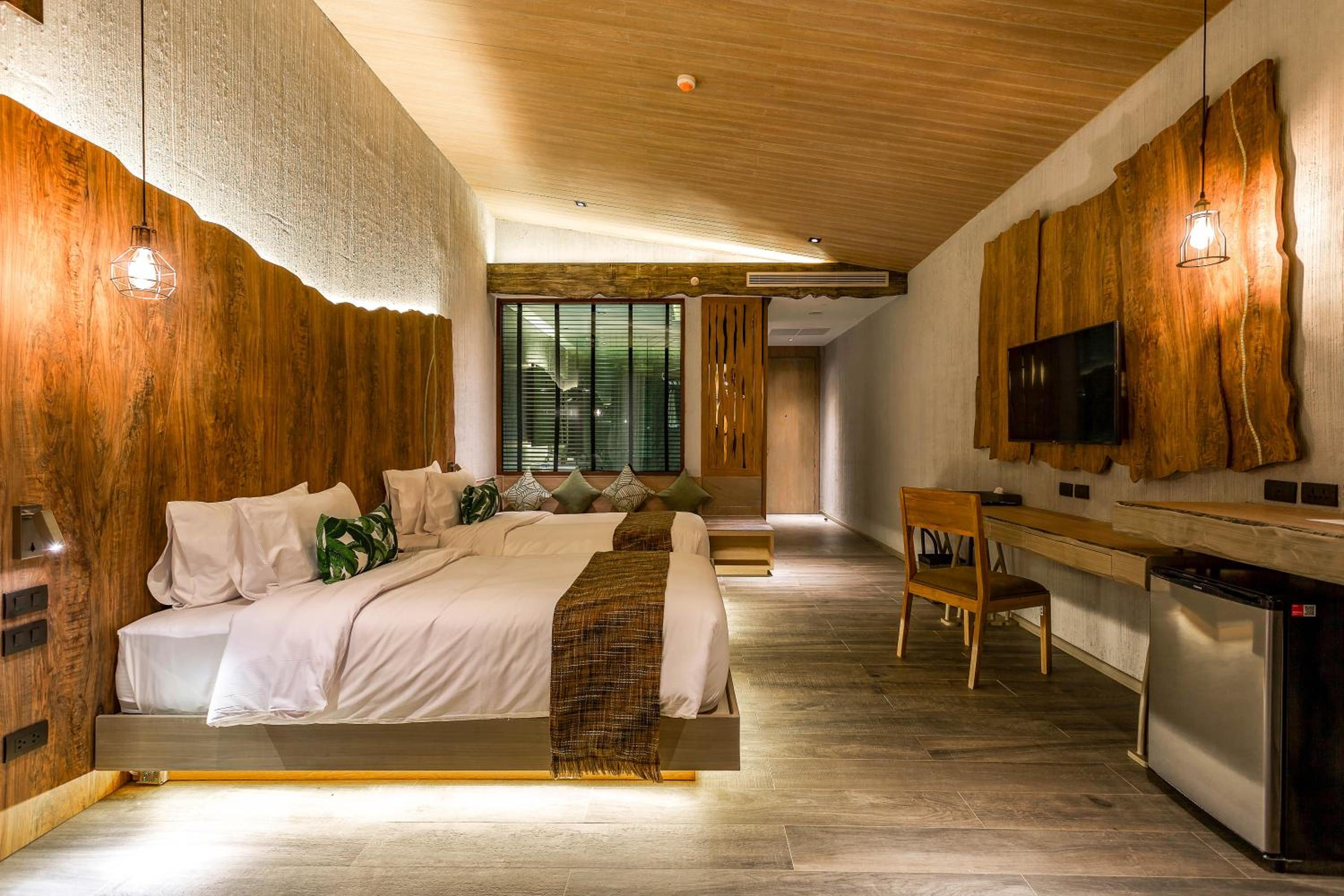 Deluxe Double or Twin Room