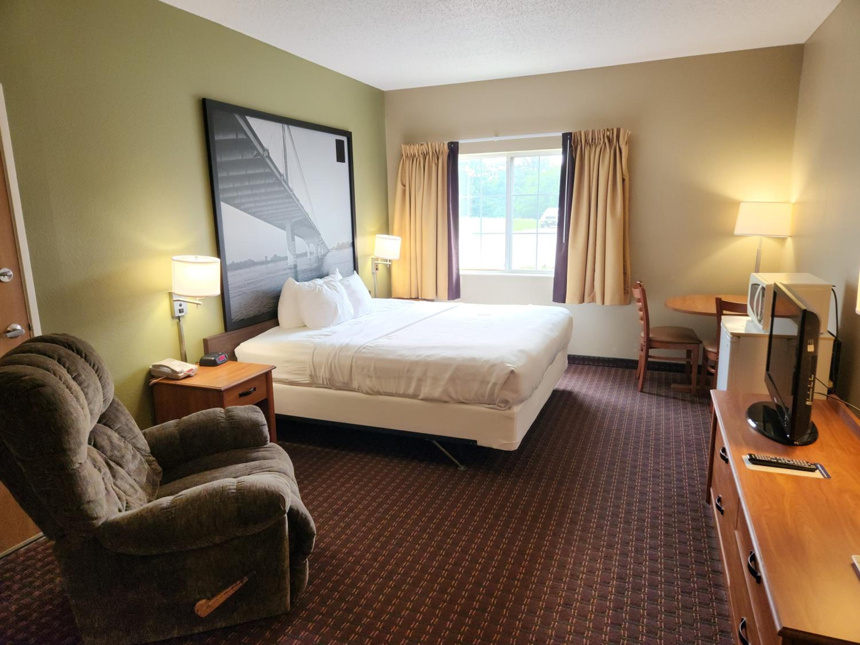 King Room - Disability Access - Photo 1