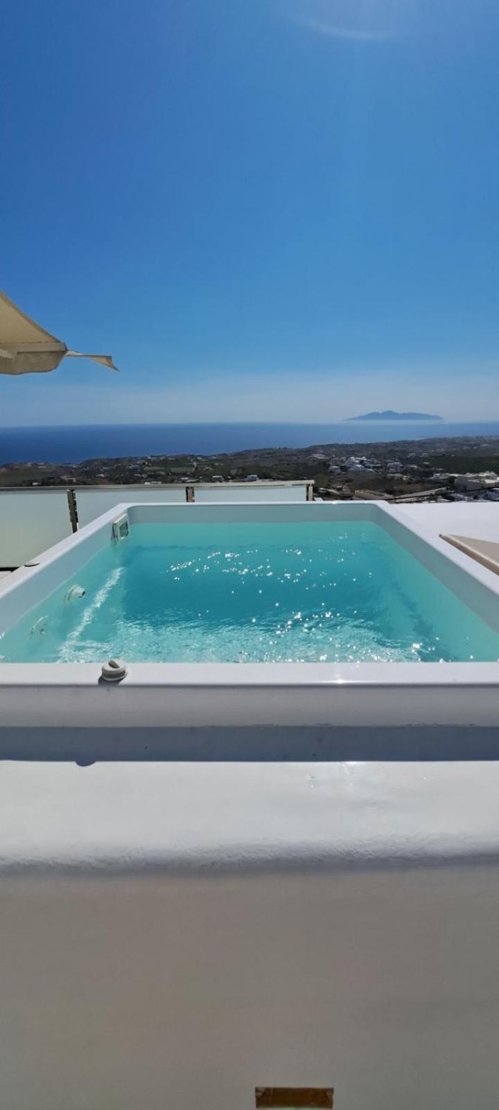 Signature Suite with Outdoor Hot Tub and Sea View - Photo 16