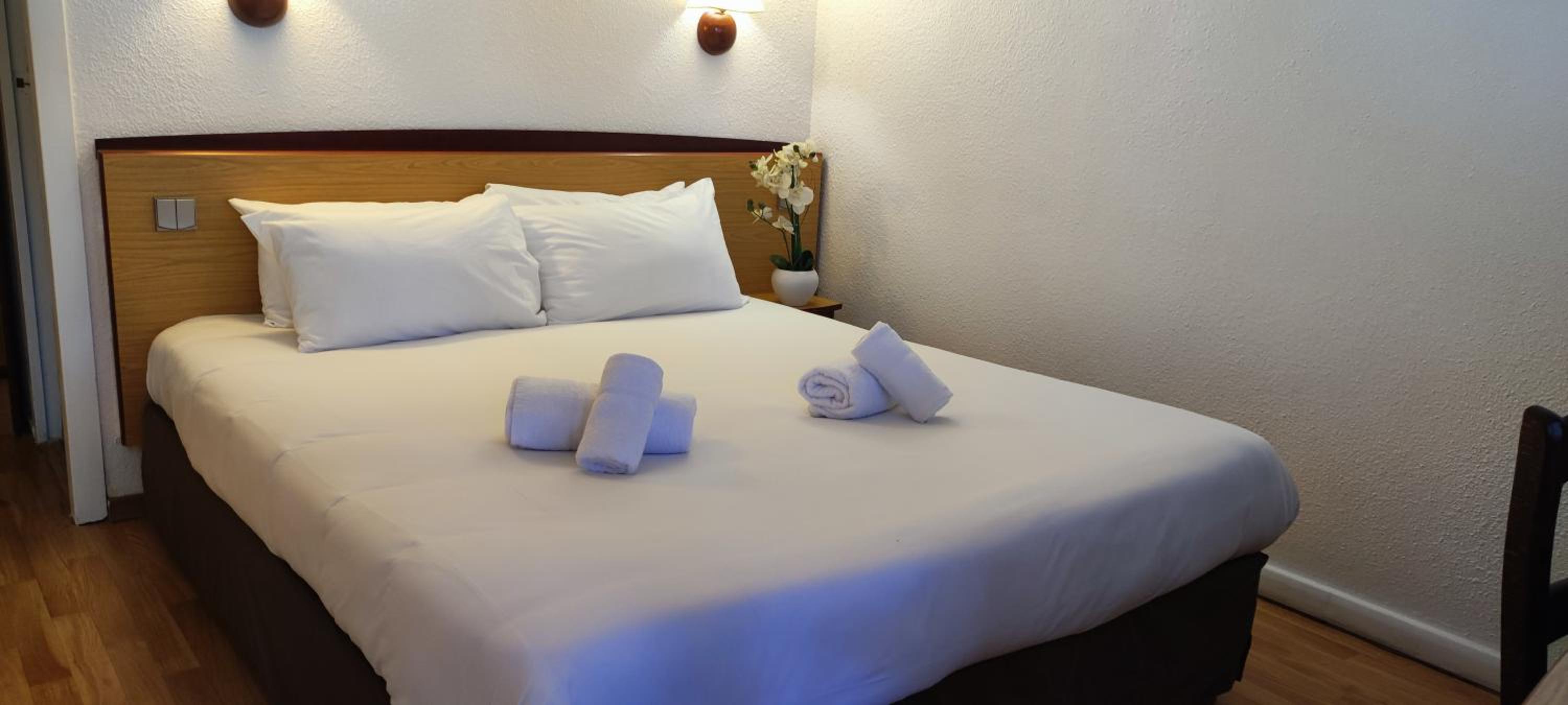 Double Room - Photo 10